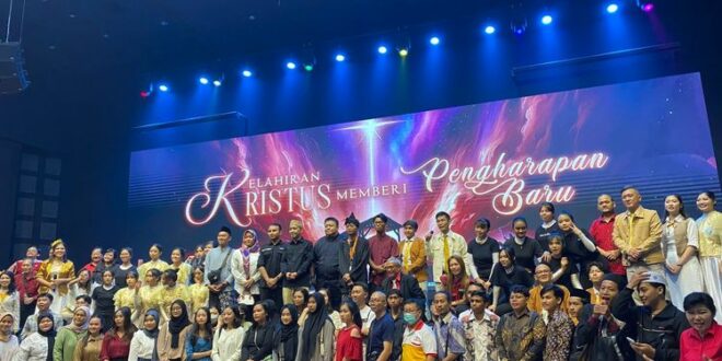 Toleransi yang Indah, Puluhan Pemuda Lintas Agama Hadir Ikut Rayakan Natal Bersama di Semarang