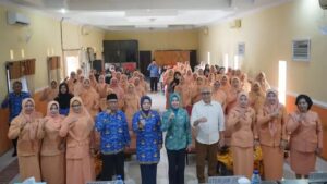 Perkuat Ketahanan Ideologi Keluarga, Ibu DWP Kota Probolinggo Diberi Pembekalan Bahaya Radikalisme dan Terorisme