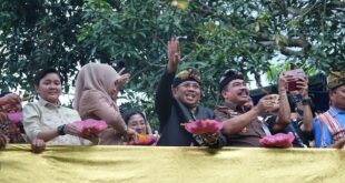 Pesan Damai dari Lingsar: Perang Topat Jadi Panggung Harmoni Umat Beragama